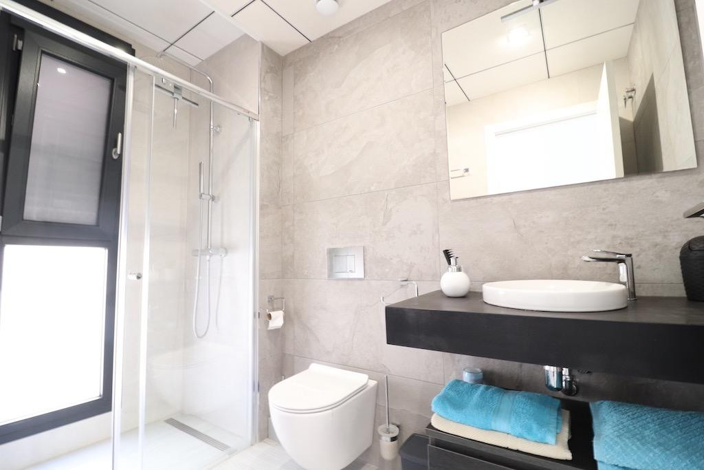 For sale - 3 Bedroom 3 Bathroom Detached Villa in Lomas de Cabo Roig  - Lomas de Cabo Roig  - Alicante