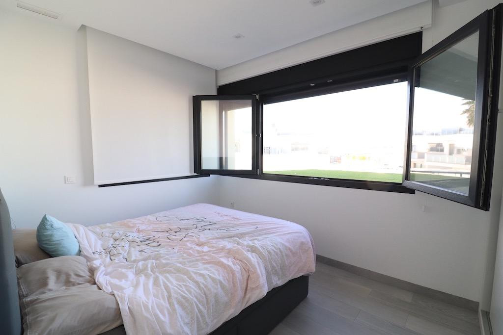 For sale - 3 Bedroom 3 Bathroom Detached Villa in Lomas de Cabo Roig  - Lomas de Cabo Roig  - Alicante