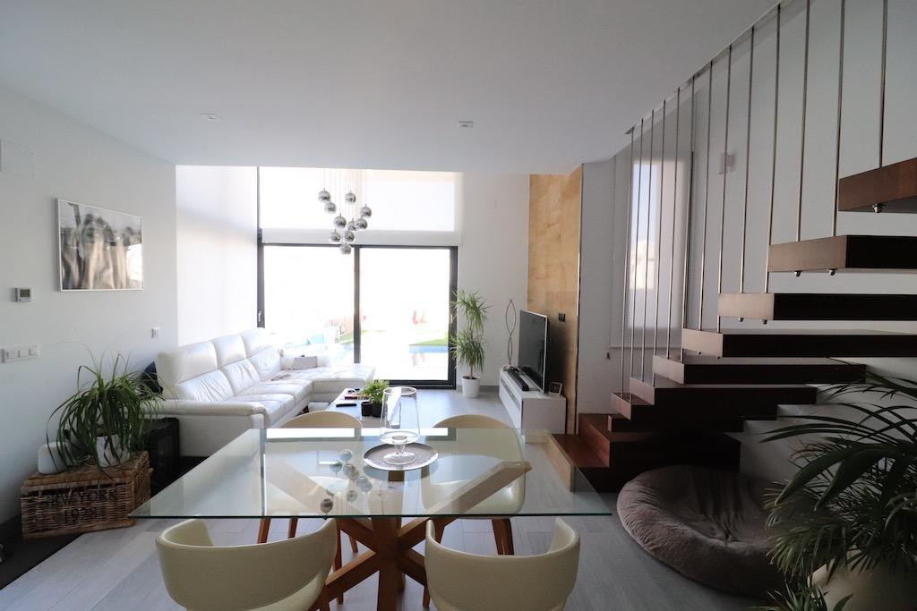 For sale - 3 Bedroom 3 Bathroom Detached Villa in Lomas de Cabo Roig  - Lomas de Cabo Roig  - Alicante