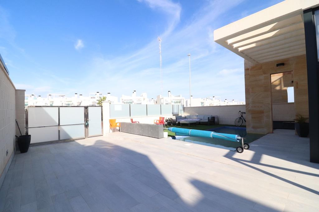 For sale - 3 Bedroom 3 Bathroom Detached Villa in Lomas de Cabo Roig  - Lomas de Cabo Roig  - Alicante