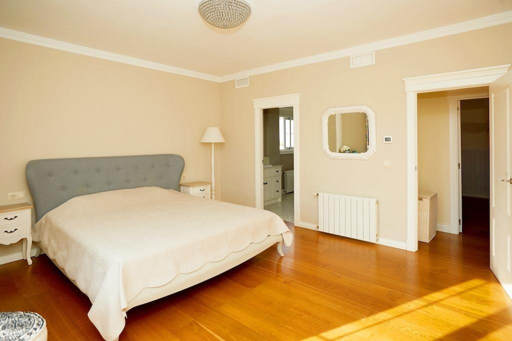 For sale - 5 Bedroom 4 Bathroom House - Detached Villa in Rojales - Rojales Centro  - Alicante