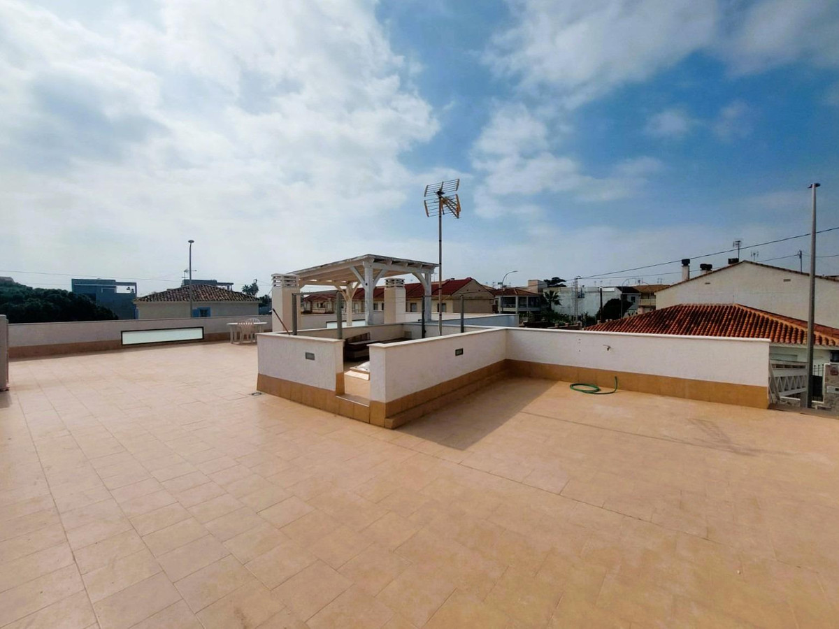 For sale - 3 Bedroom 2 Bathroom House - Detached Villa in Pilar de la Horadada - Torre de la Horadada  - Alicante