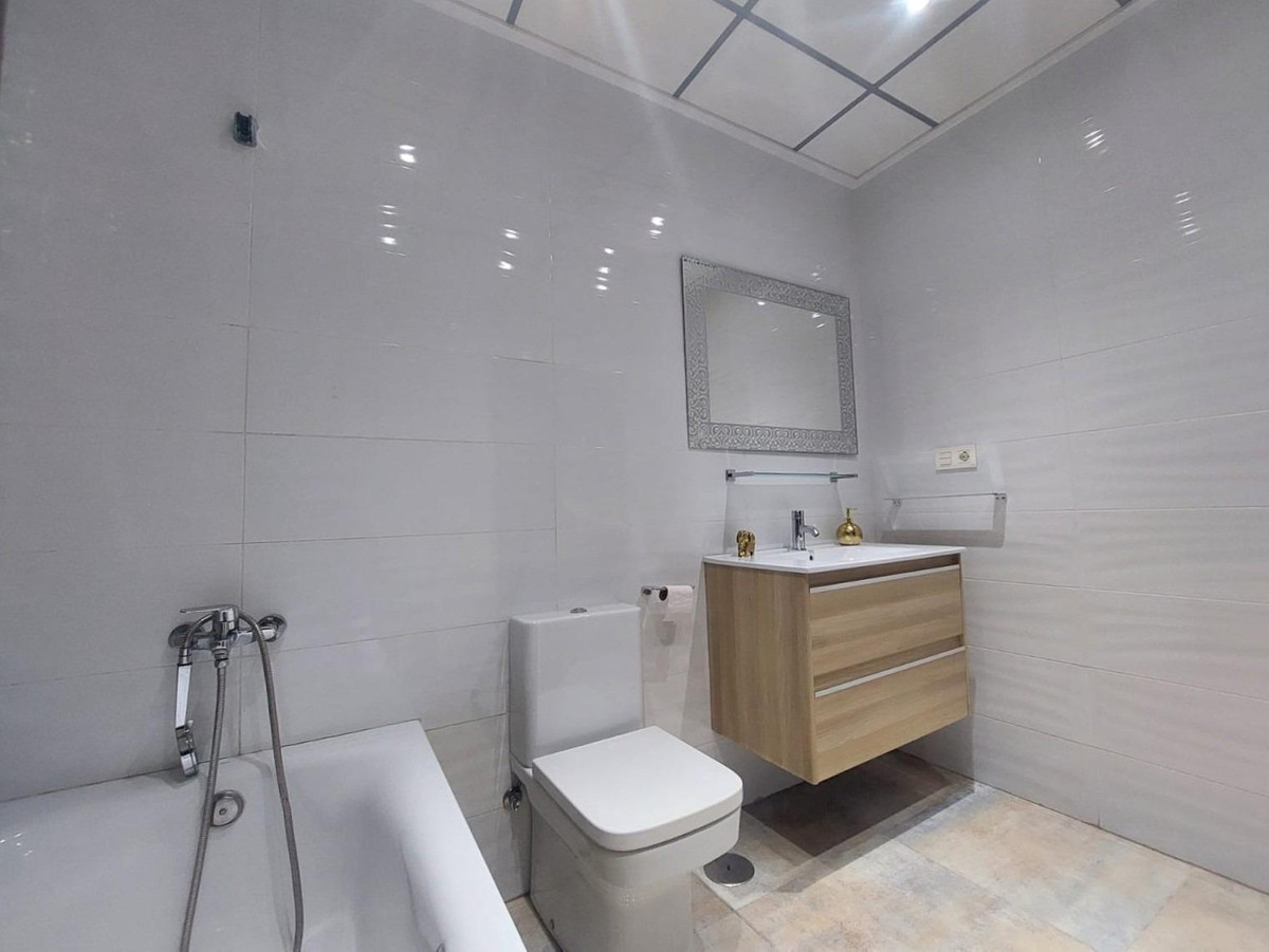 For sale - 3 Bedroom 2 Bathroom House - Detached Villa in Pilar de la Horadada - Torre de la Horadada  - Alicante
