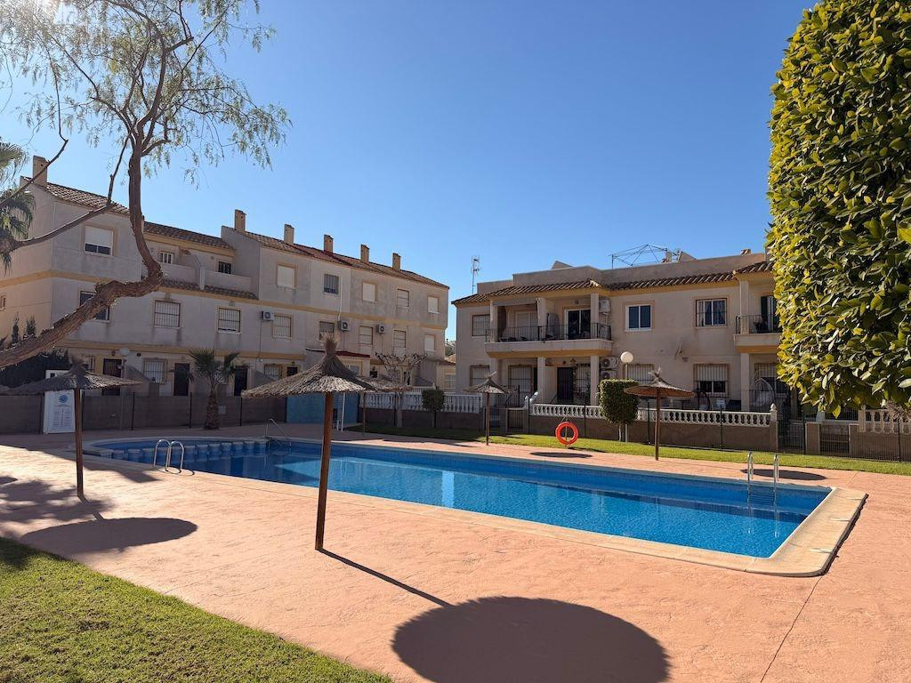 For sale - 2 Bedroom 1 Bathroom apartment in Villamartin - Orihuela Costa  - Alicante