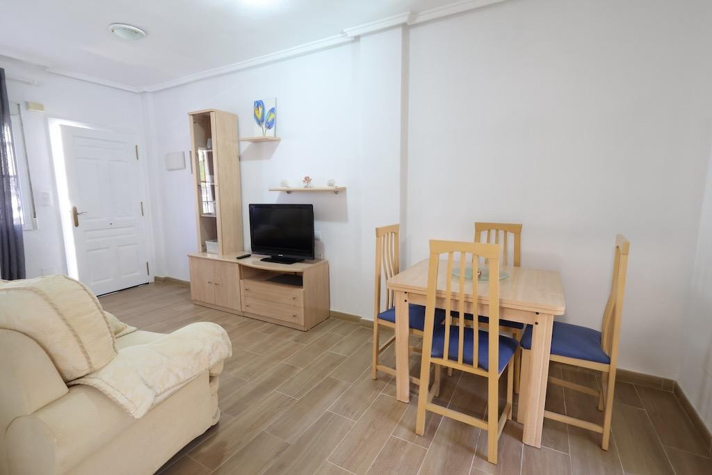 For sale - 2 Bedroom 1 Bathroom apartment in Villamartin - Orihuela Costa  - Alicante