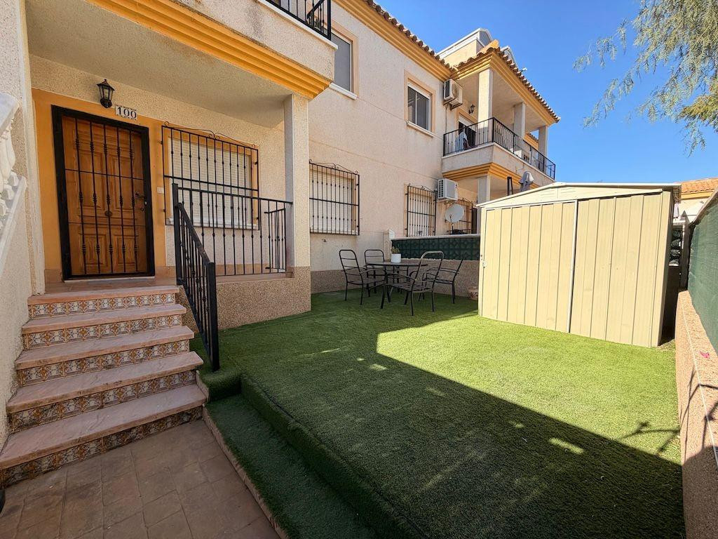 For sale - 2 Bedroom 1 Bathroom apartment in Villamartin - Orihuela Costa  - Alicante