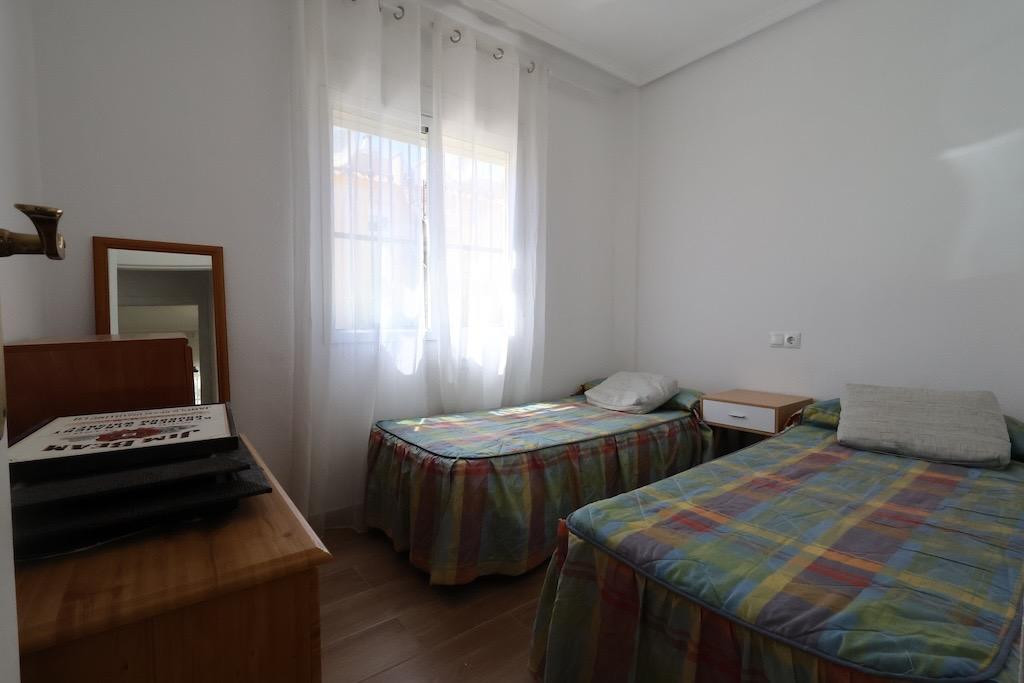 For sale - 2 Bedroom 1 Bathroom apartment in Villamartin - Orihuela Costa  - Alicante