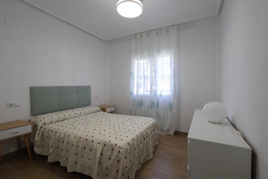For sale - 2 Bedroom 1 Bathroom apartment in Villamartin - Orihuela Costa  - Alicante
