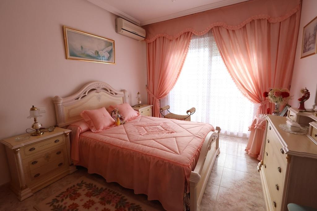 For sale - 5 Bedroom 4 Bathroom House - Detached Villa in Orihuela - Orihuela Costa  - Alicante