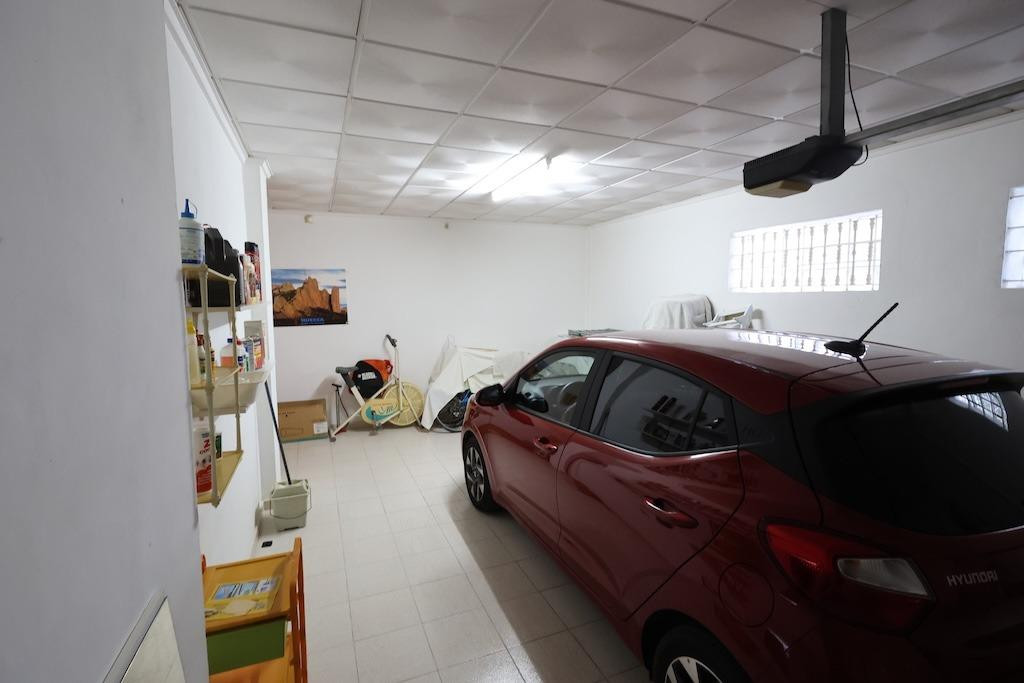 For sale - 5 Bedroom 4 Bathroom House - Detached Villa in Orihuela - Orihuela Costa  - Alicante