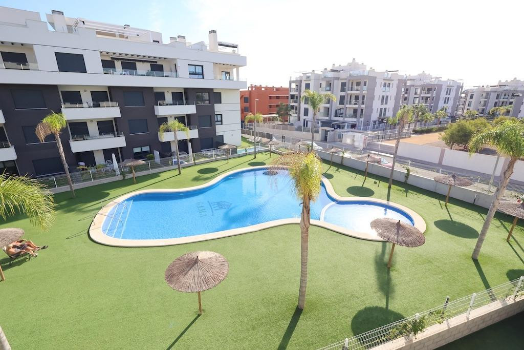 For sale - 2 Bedroom 2 Bathroom Apartment - Middle Floor Apartment in Orihuela - Orihuela Costa  - Alicante