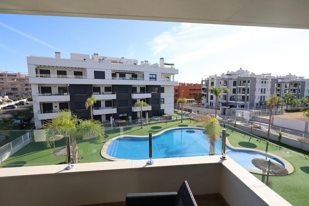 For sale - 2 Bedroom 2 Bathroom Apartment - Middle Floor Apartment in Orihuela - Orihuela Costa  - Alicante
