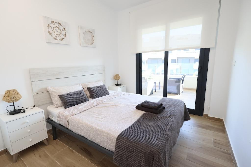 For sale - 2 Bedroom 2 Bathroom Apartment - Middle Floor Apartment in Orihuela - Orihuela Costa  - Alicante