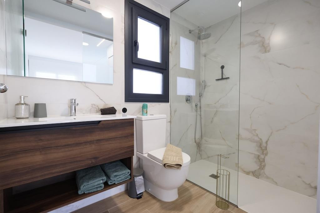 For sale - 2 Bedroom 2 Bathroom Apartment - Middle Floor Apartment in Orihuela - Orihuela Costa  - Alicante