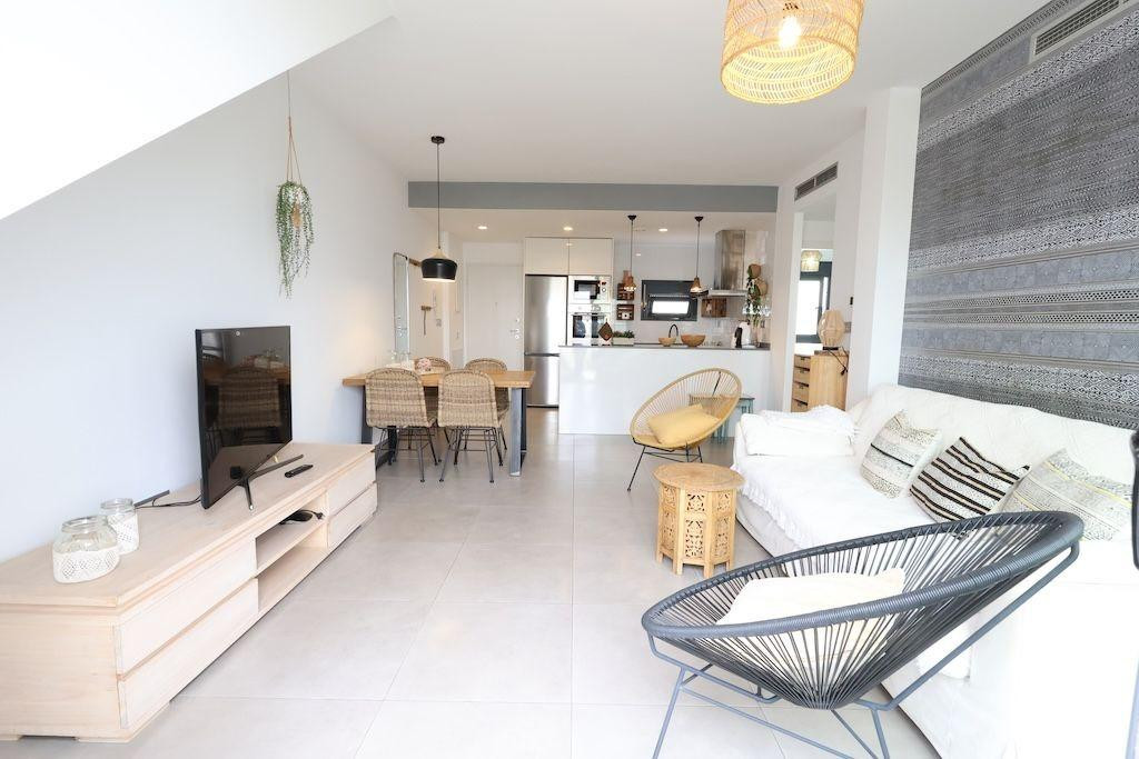 For sale - 2 Bedroom 2 Bathroom House - Bungalow in Pilar de la Horadada - Pilar de la Horadada Centro  - Alicante