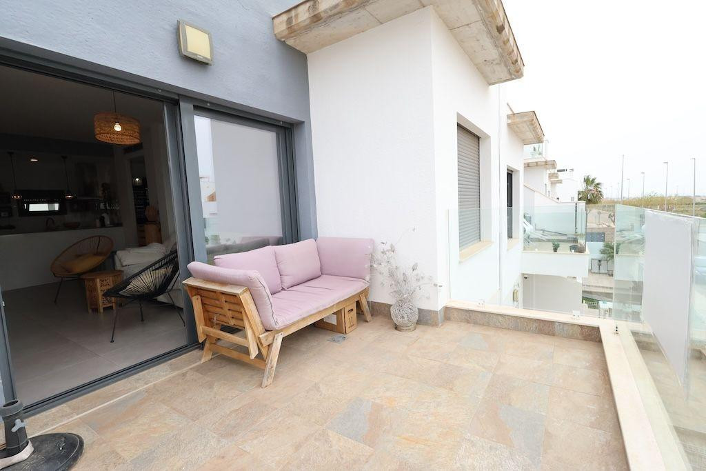 For sale - 2 Bedroom 2 Bathroom House - Bungalow in Pilar de la Horadada - Pilar de la Horadada Centro  - Alicante