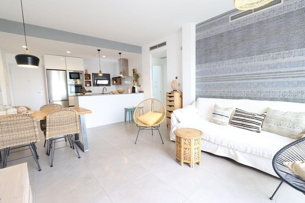 For sale - 2 Bedroom 2 Bathroom House - Bungalow in Pilar de la Horadada - Pilar de la Horadada Centro  - Alicante