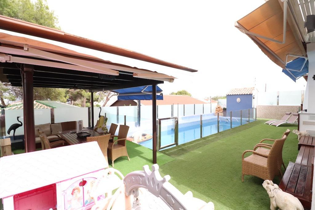 For sale - 3 Bedroom 3 Bathroom House - Detached Villa in Orihuela - Orihuela Costa  - Alicante