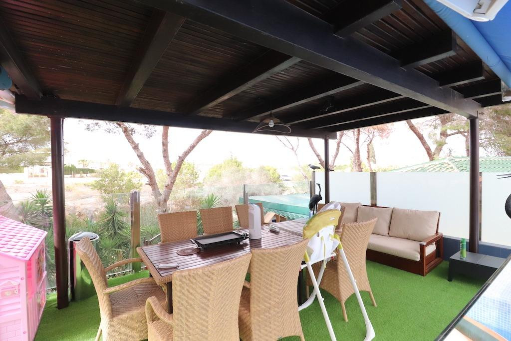 For sale - 3 Bedroom 3 Bathroom House - Detached Villa in Orihuela - Orihuela Costa  - Alicante