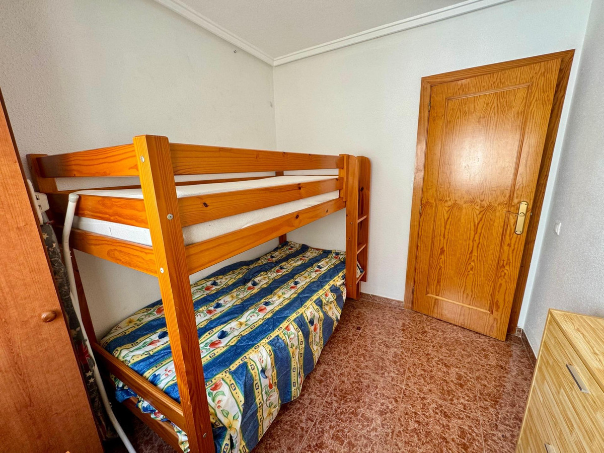 For sale - 2 Bedroom 1 Bathroom Apartment - Penthouse in Torrevieja - Torrevieja Centro  - Alicante