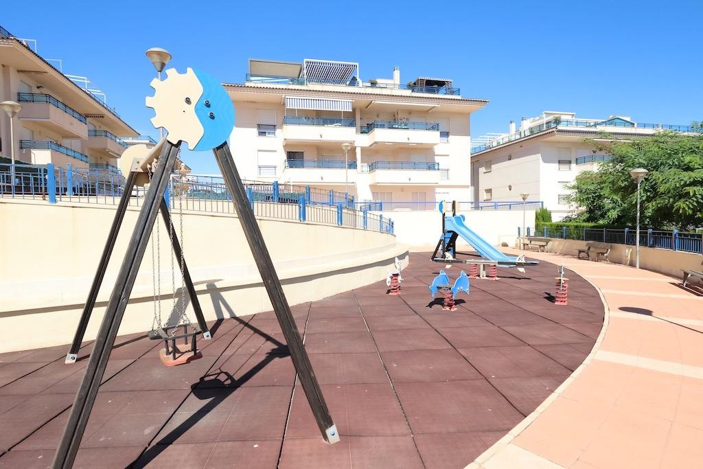 For sale - 2 Bedroom 1 Bathroom Apartment - Penthouse in Orihuela - Mil Palmeras  - Alicante