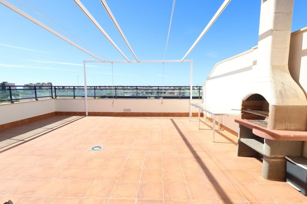 For sale - 2 Bedroom 1 Bathroom Apartment - Penthouse in Orihuela - Mil Palmeras  - Alicante