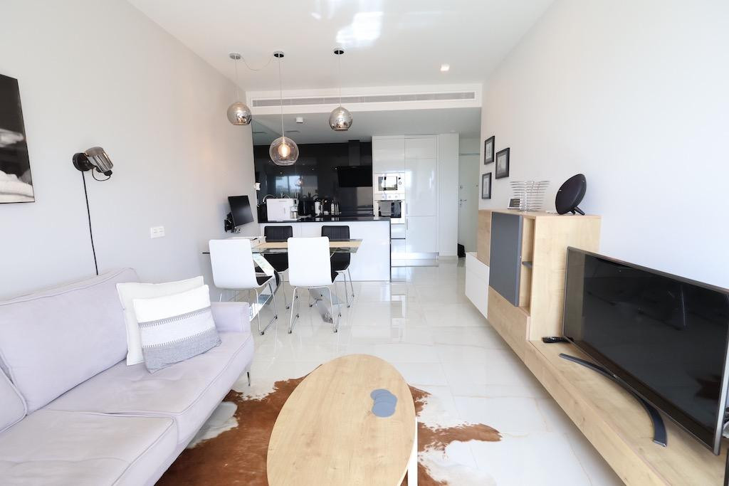 For sale - 2 Bedroom 2 Bathroom Apartment - Middle Floor Apartment in Orihuela - Orihuela Costa  - Alicante