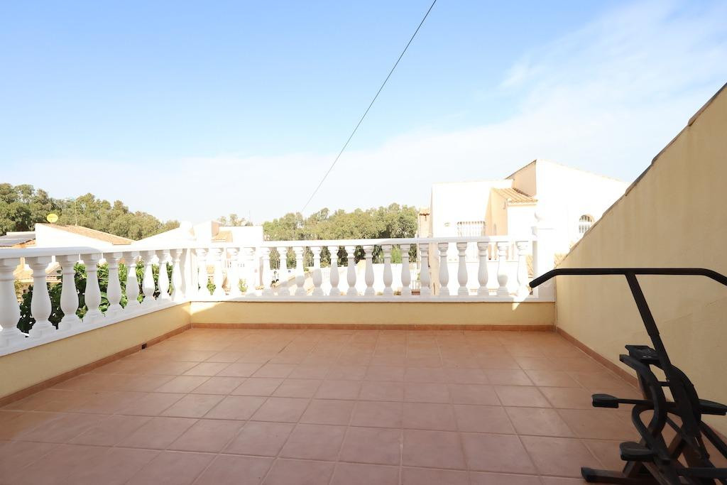For sale - 4 Bedroom 3 Bathroom Detached Villa in Playa Flamenca - Playa Flamenca  - Alicante