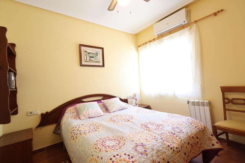 For sale - 4 Bedroom 3 Bathroom Detached Villa in Playa Flamenca - Playa Flamenca  - Alicante