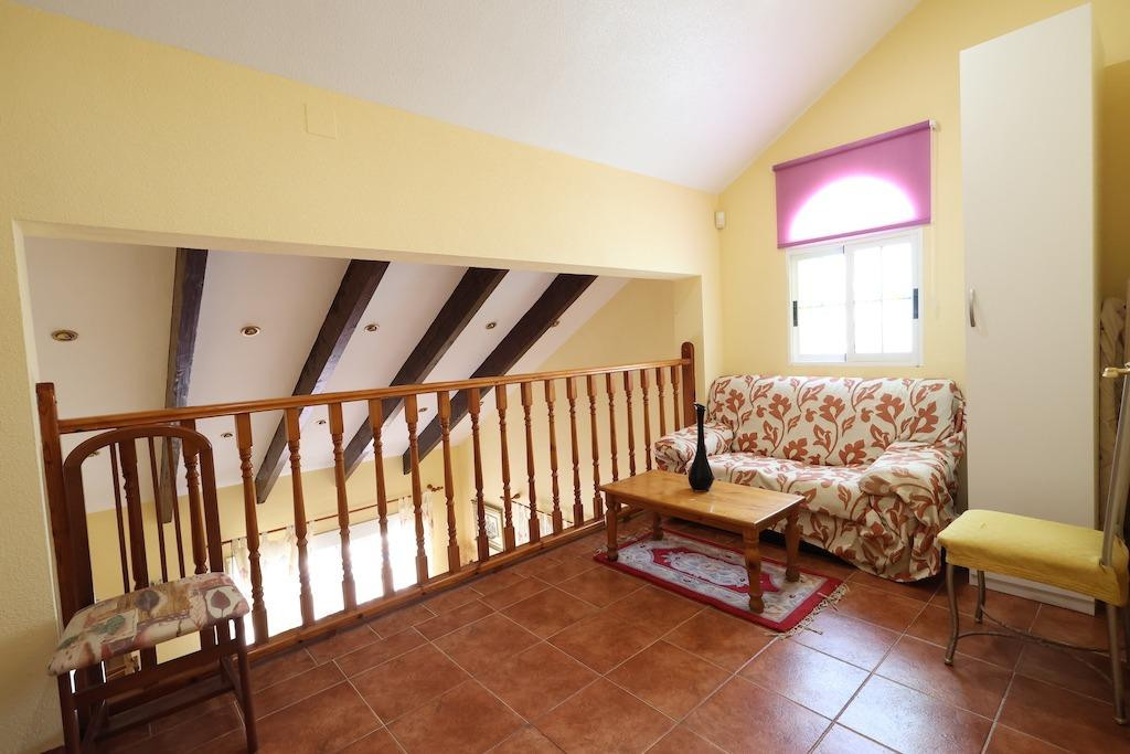 For sale - 4 Bedroom 3 Bathroom Detached Villa in Playa Flamenca - Playa Flamenca  - Alicante