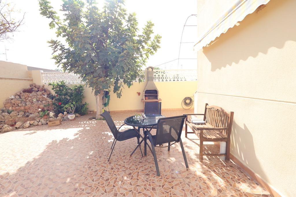 For sale - 4 Bedroom 3 Bathroom Detached Villa in Playa Flamenca - Playa Flamenca  - Alicante