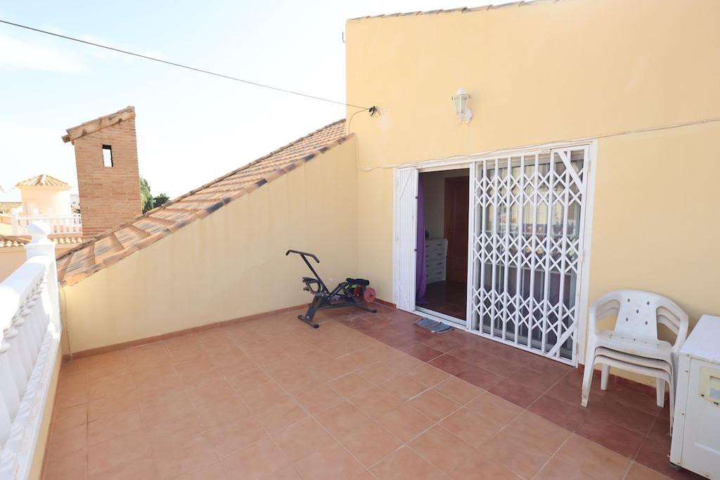 For sale - 4 Bedroom 3 Bathroom Detached Villa in Playa Flamenca - Playa Flamenca  - Alicante