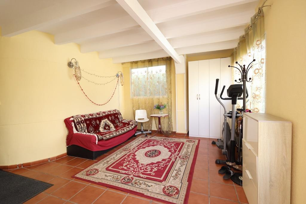 For sale - 4 Bedroom 3 Bathroom House - Detached Villa in Orihuela - Playa Flamenca  - Alicante