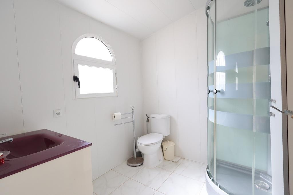 For sale - 4 Bedroom 3 Bathroom House - Detached Villa in Orihuela - Playa Flamenca  - Alicante