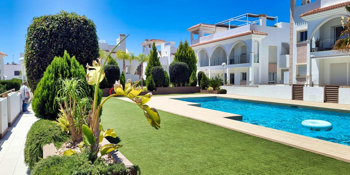 For sale - 2 Bedroom 2 Bathroom House - Bungalow in Rojales - Rojales Centro  - Alicante