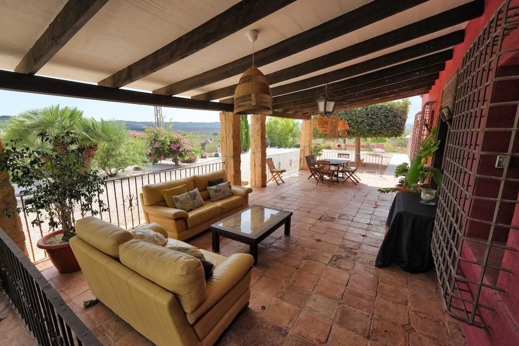 For sale - 4 Bedroom 3 Bathroom House - Finca - Cortijo in Orihuela - Torremendo  - Alicante