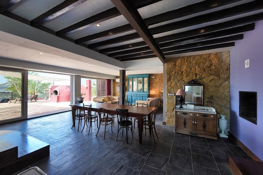 For sale - 4 Bedroom 3 Bathroom House - Finca - Cortijo in Orihuela - Torremendo  - Alicante