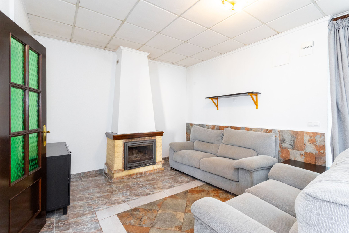 For sale - 4 Bedroom 3 Bathroom House - Townhouse in Los Montesinos - Los Montesinos Centro  - Alicante
