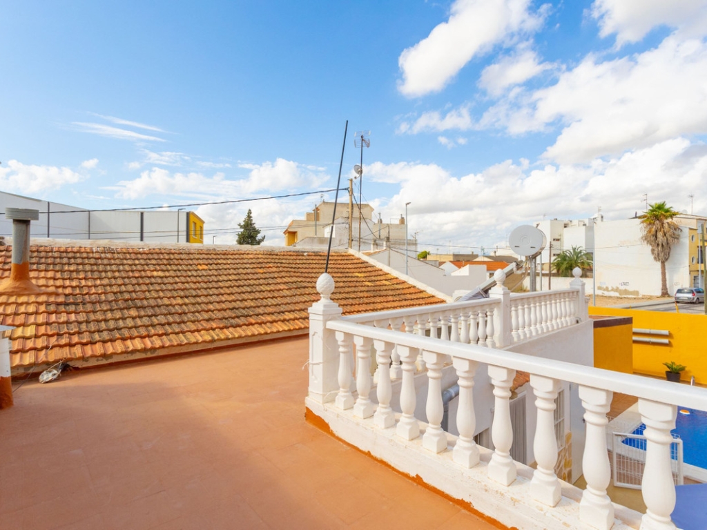4 Bedroom 3 Bathroom House - Townhouse in Los Montesinos