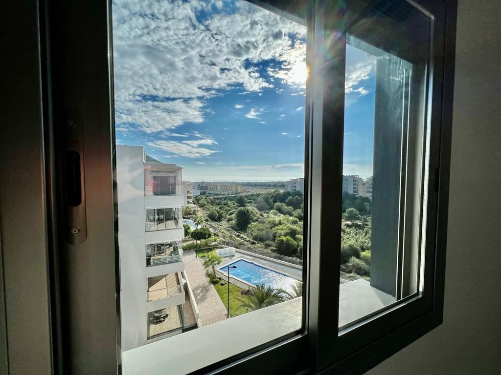 For sale - 3 Bedroom 2 Bathroom Apartment - Top Floor Apartment in Orihuela - Los Dolses  - Alicante