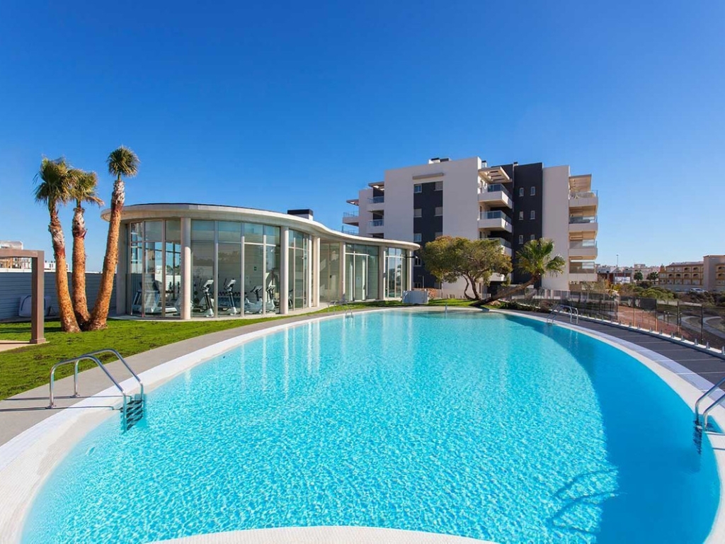 3 Bedroom 2 Bathroom Apartment - Top Floor Apartment in Orihuela