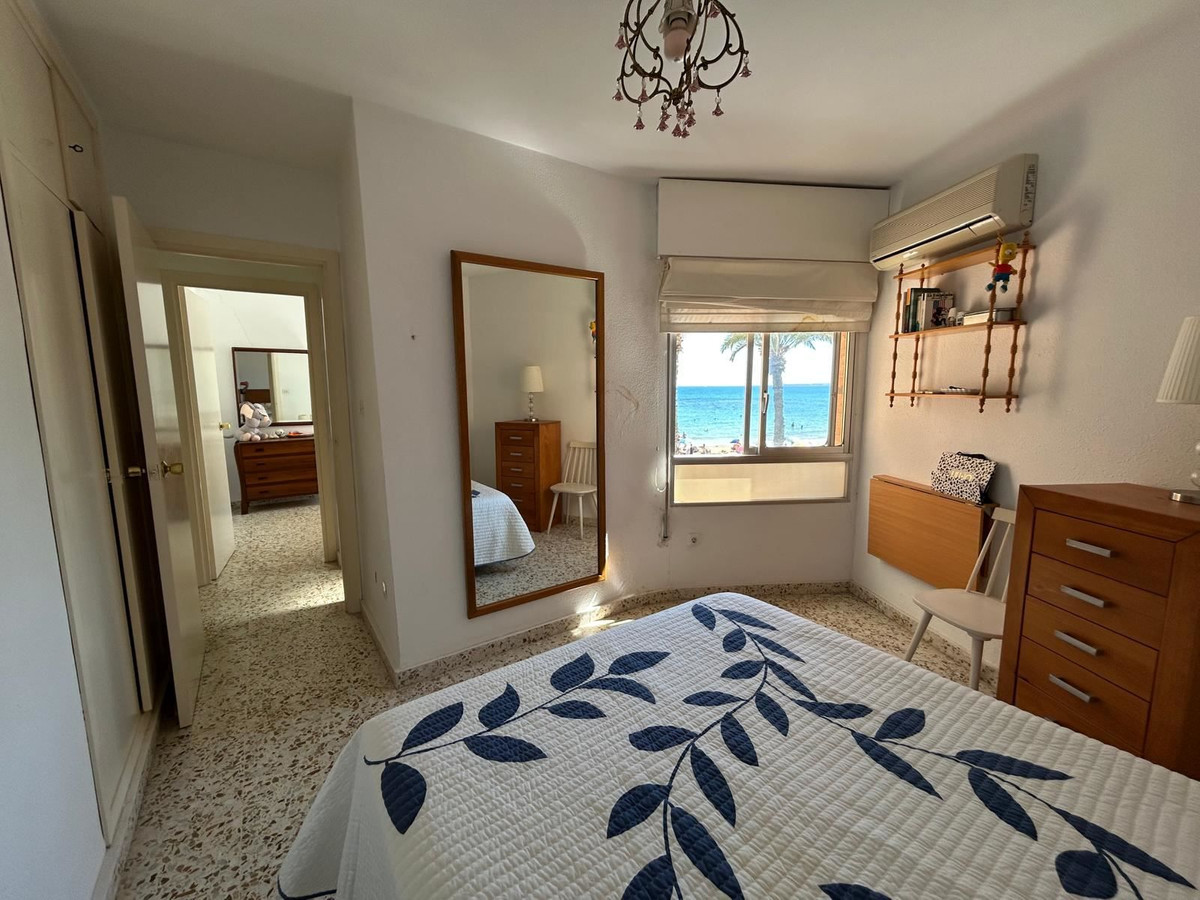 For sale - 3 Bedroom 2 Bathroom Apartment - Ground Floor Apartment in Torrevieja - Torrevieja Centro  - Alicante