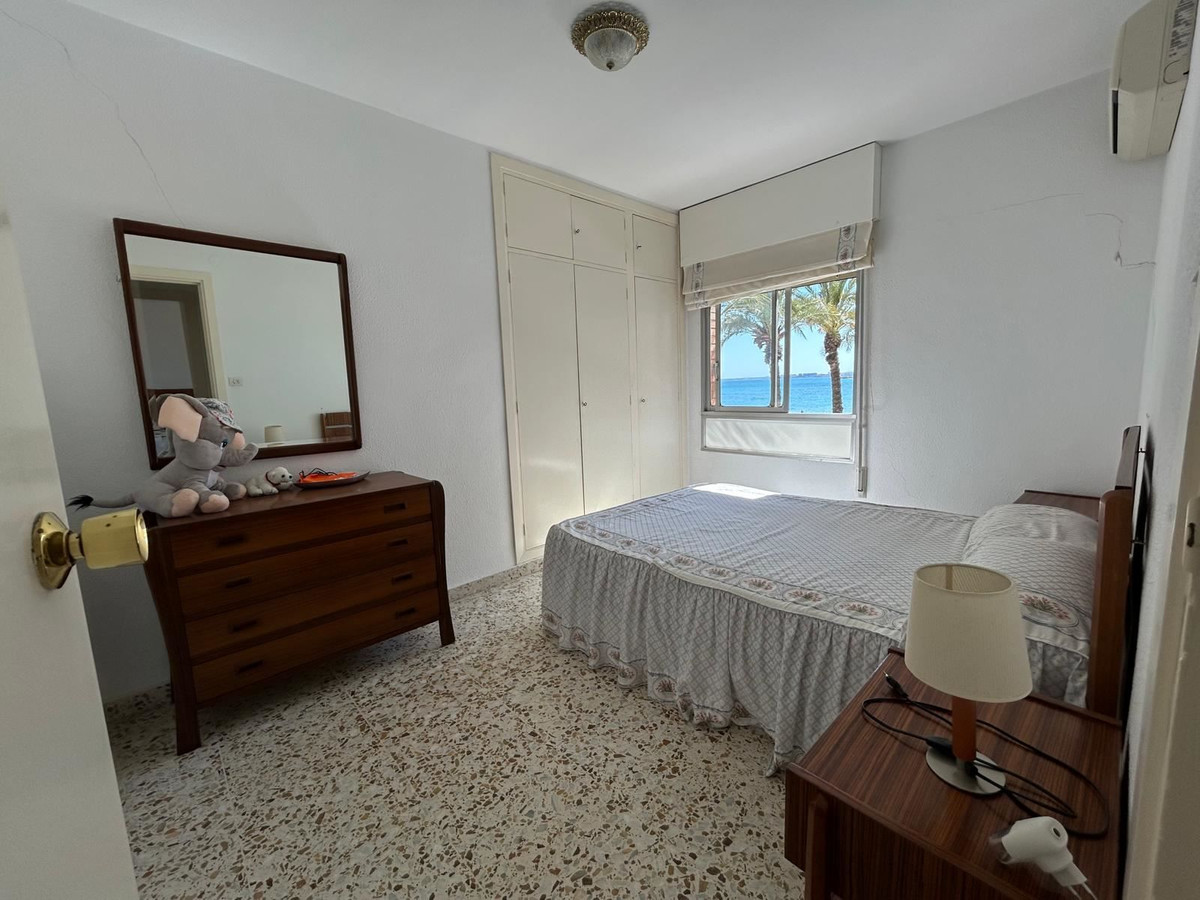 For sale - 3 Bedroom 2 Bathroom Apartment - Ground Floor Apartment in Torrevieja - Torrevieja Centro  - Alicante