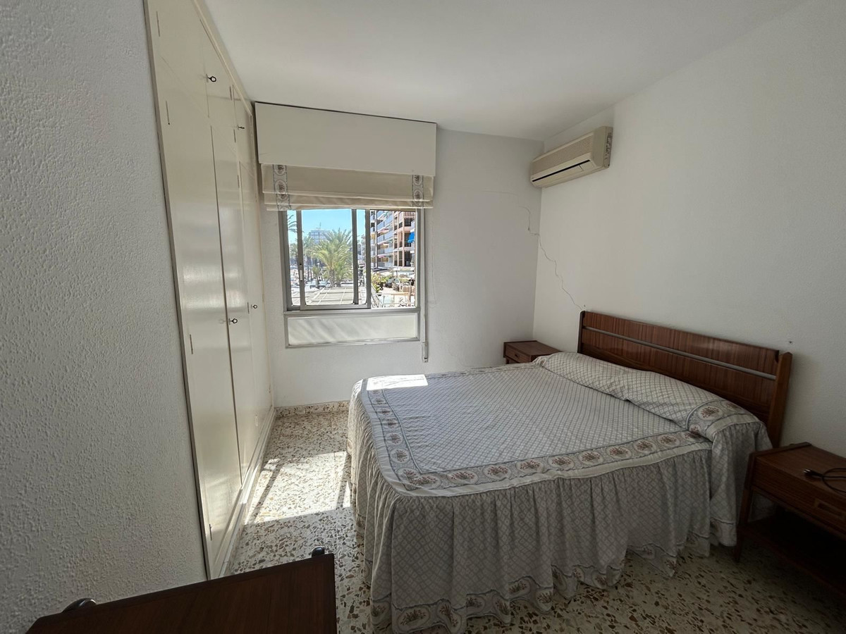 For sale - 3 Bedroom 2 Bathroom Apartment - Ground Floor Apartment in Torrevieja - Torrevieja Centro  - Alicante