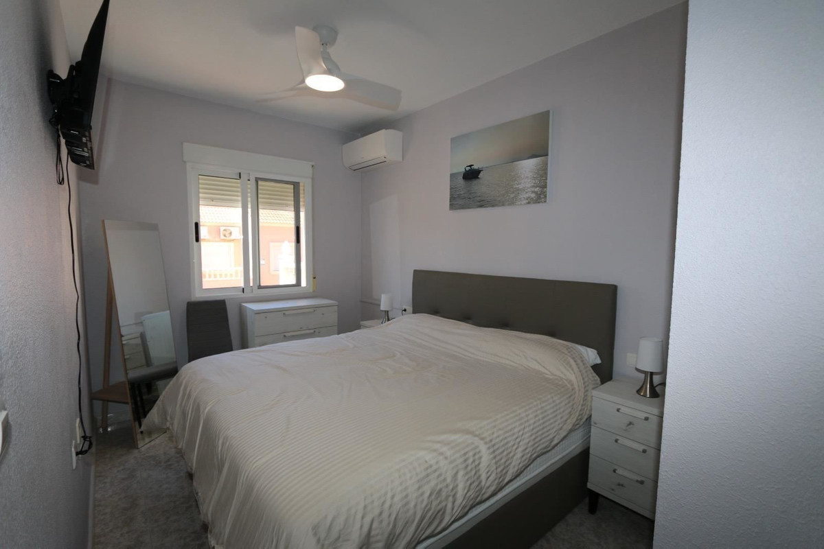For sale - 3 Bedroom 2 Bathroom Apartment - Middle Floor Apartment in Orihuela - La Florida  - Alicante