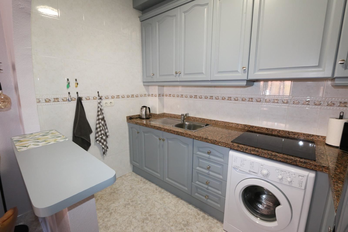 For sale - 3 Bedroom 2 Bathroom Apartment - Middle Floor Apartment in Orihuela - La Florida  - Alicante