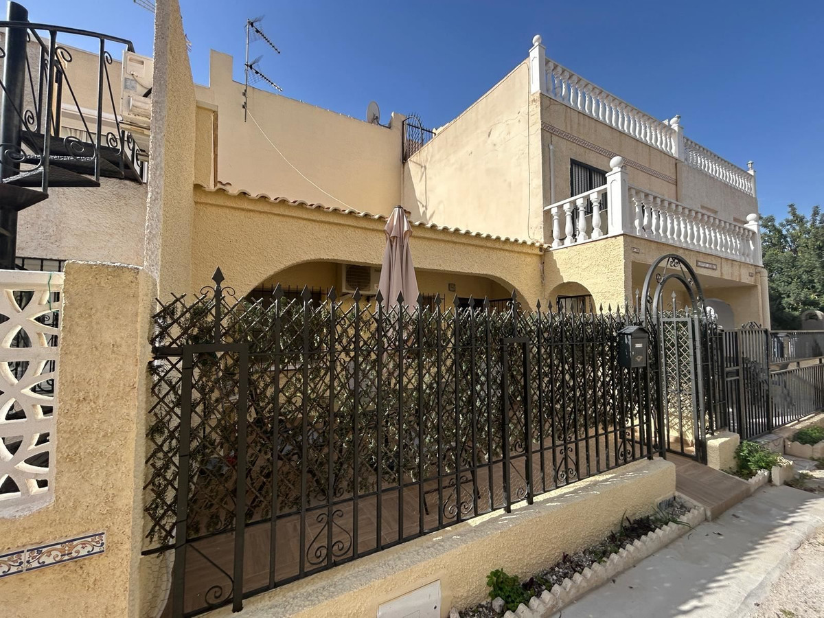 For sale - 1 Bedroom 1 Bathroom House - Townhouse in San Fulgencio - La Marina  - Alicante