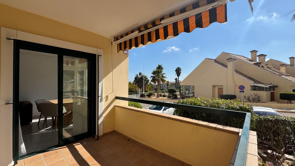 For sale - 2 Bedroom 2 Bathroom Apartment - Middle Floor Apartment in Orihuela - Villamartin  - Alicante