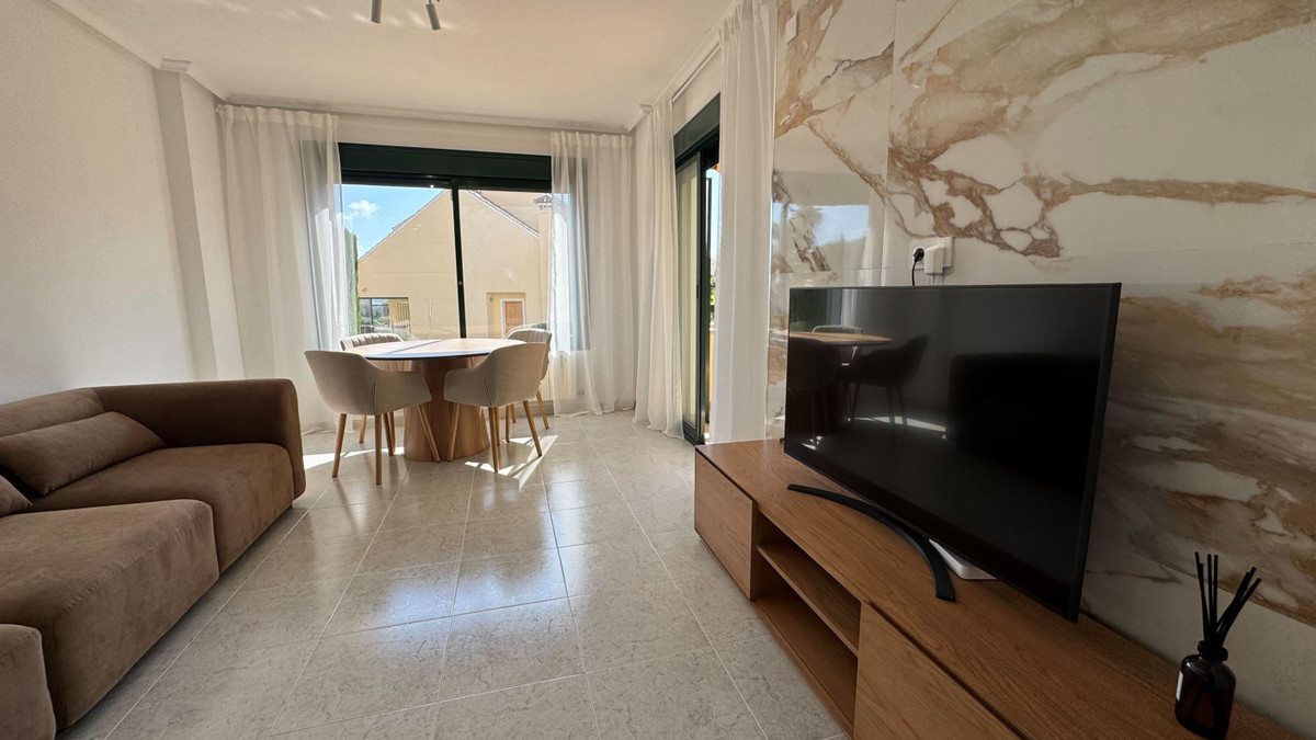 For sale - 2 Bedroom 2 Bathroom Apartment - Middle Floor Apartment in Orihuela - Villamartin  - Alicante