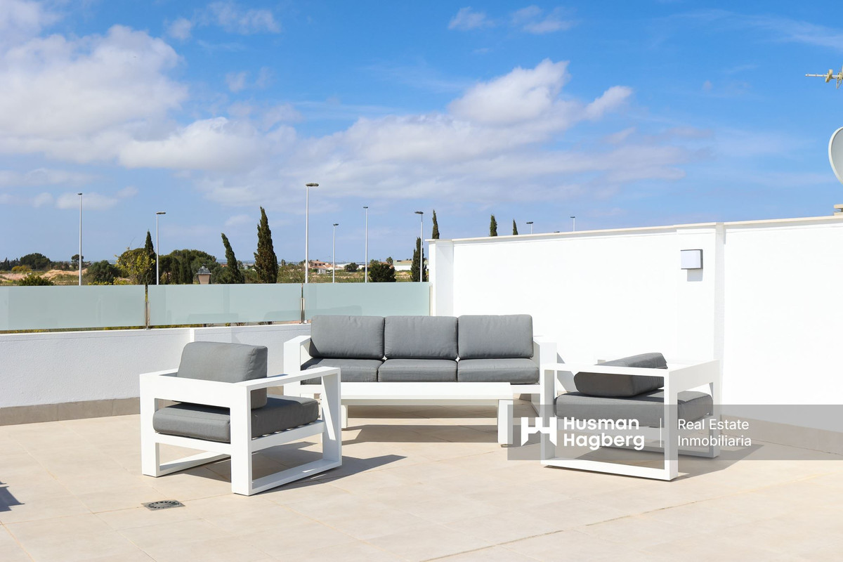 For sale - 3 Bedroom 2 Bathroom House - Detached Villa in San Pedro del Pinatar - San Pedro del Pinatar Centro  - Murcia